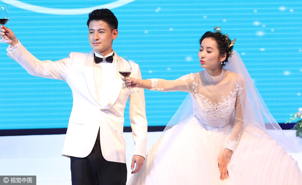 Dam cuoi sao Hoa ngu anh 3