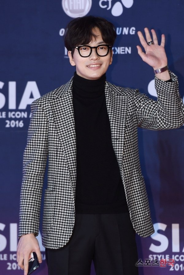 Song Jong Ki trên thảm đỏ ảnh 10 Song Jong Ki tren tham do anh 10