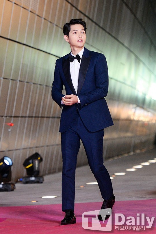 Song Jong Ki trên thảm đỏ ảnh 1 Song Jong Ki tren tham do anh 1