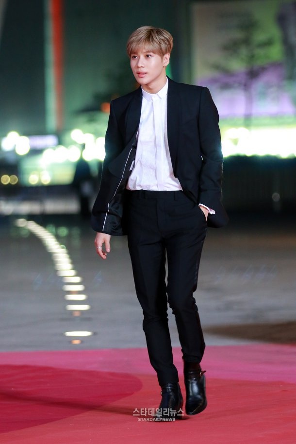 Song Jong Ki trên thảm đỏ ảnh 8 Song Jong Ki tren tham do anh 8