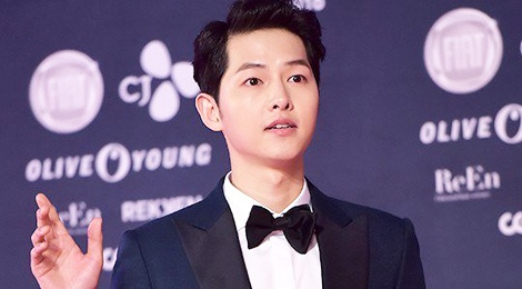 Tai tu 'Hau due cua mat troi' banh bao tren tham do hinh anh