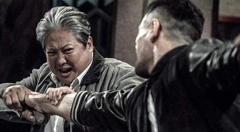 Hong Kim Bao danh vo dang cap 'mot giay ra don' o tuoi 64 hinh anh