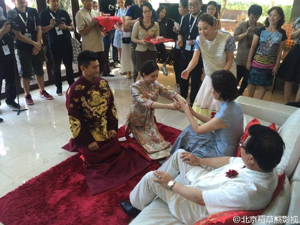 dam cuoi sao Hoa ngu anh 7