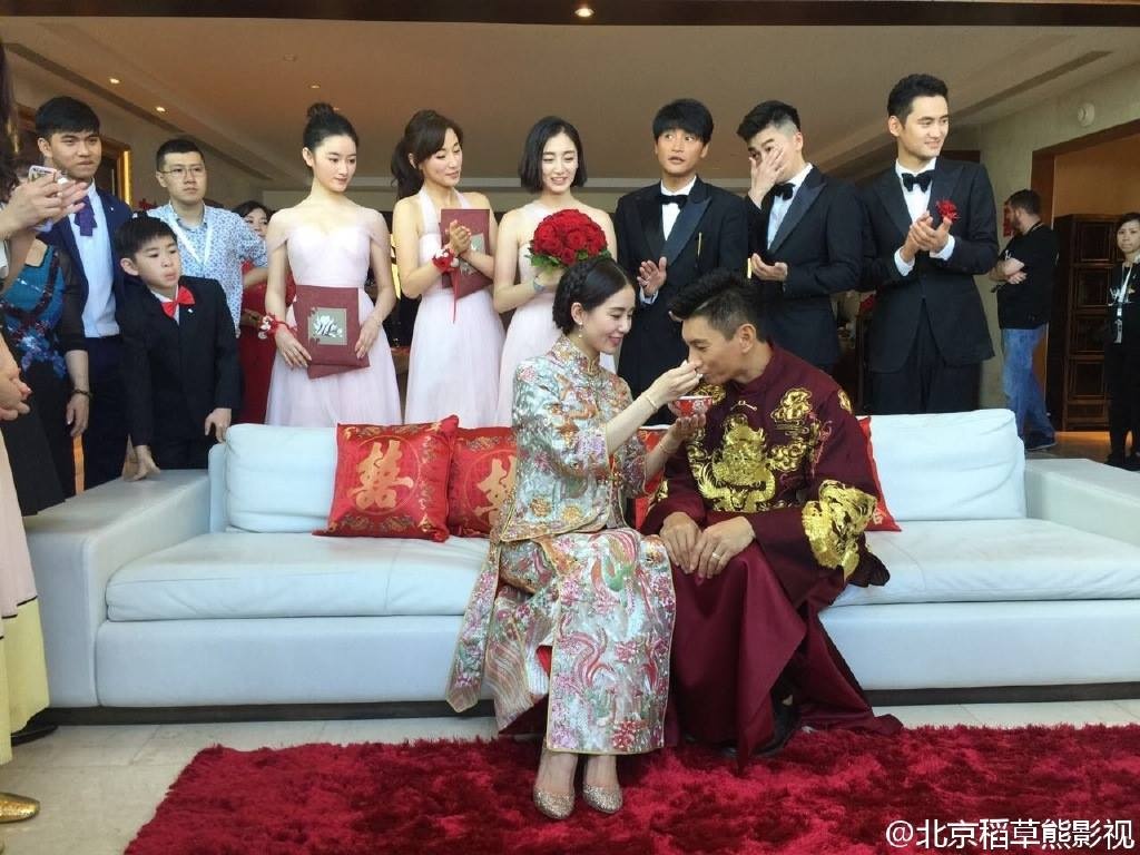 dam cuoi sao Hoa ngu anh 8