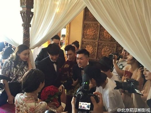 dam cuoi sao Hoa ngu anh 6