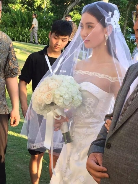 Dam cuoi sao Hoa ngu anh 5