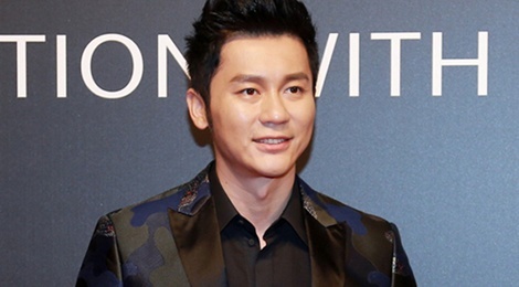 Nghe si buc xuc vi vac-xin khong bao quan o Trung Quoc hinh anh