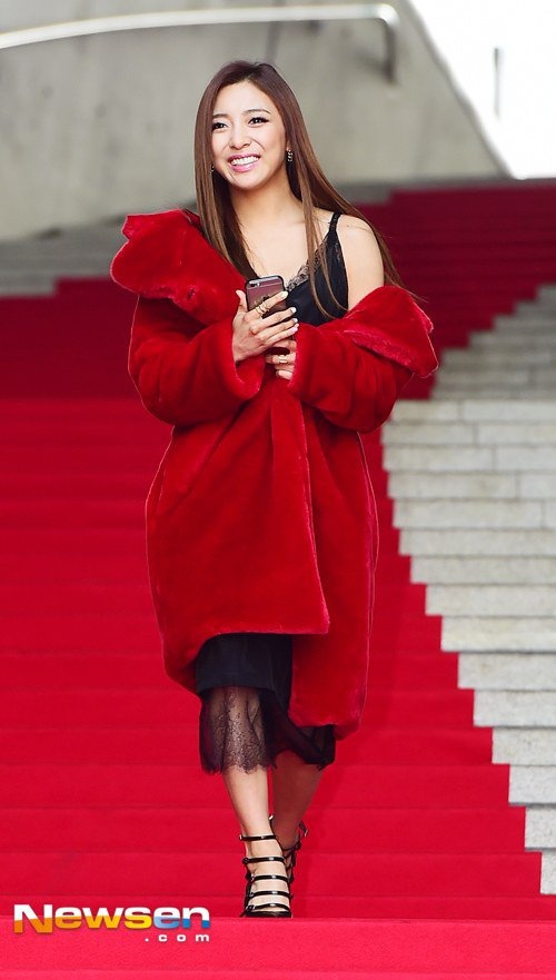 kieu nu Han,  Kpop,  gu thoi trang,  mac dep,  Tuan le thoi trang Seoul anh 2