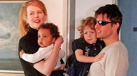 Con gai nuoi phu nhan bat hoa voi Tom va Nicole Kidman hinh anh