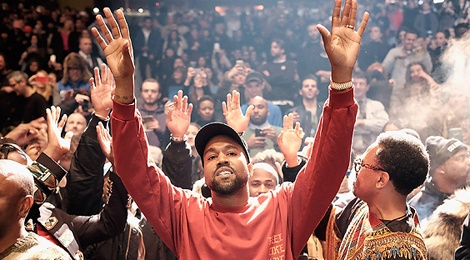 Kanye West ban duoc 1 trieu USD quan ao trong 2 ngay hinh anh