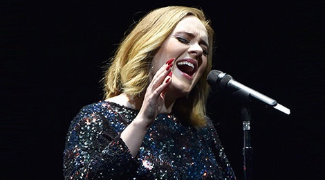 Adele hat tang nguoi dan Bi sau vu khung bo hinh anh