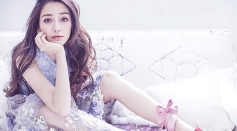 Angelababy yeu kieu tren tap chi so thang 4 hinh anh