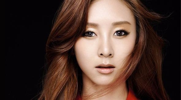 Sao Han ban dam gia 30.000 USD hinh anh