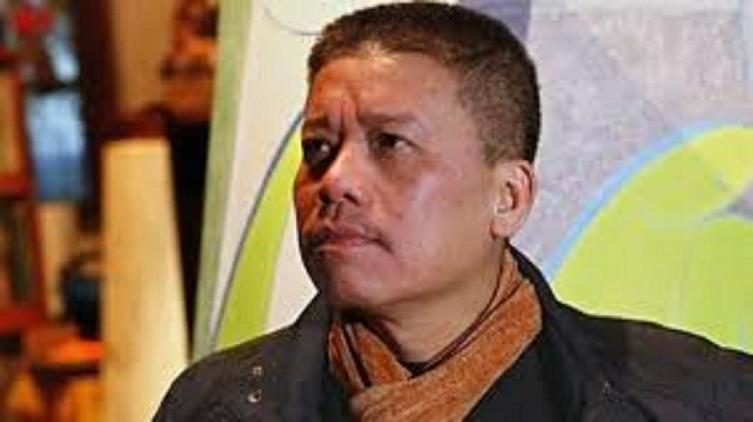 Nguyen Viet Ha - 'Ga giai pho co' nang long voi Ha Noi hinh anh