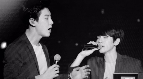 EXO bi lua khi bieu dien tai Trung Quoc hinh anh