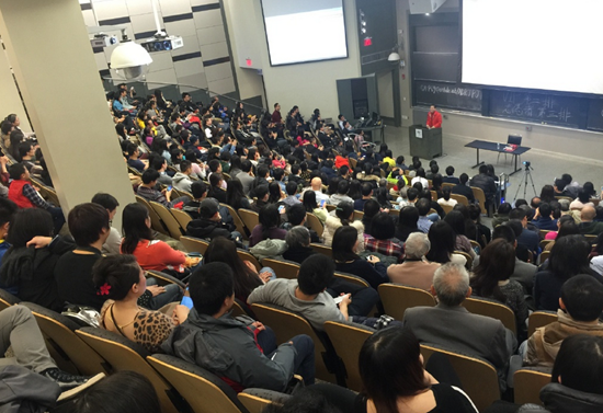 Lục Tiểu Linh Đồng diễn thuyết ảnh 2 Luc Tieu Linh Dong dien thuyet anh 2