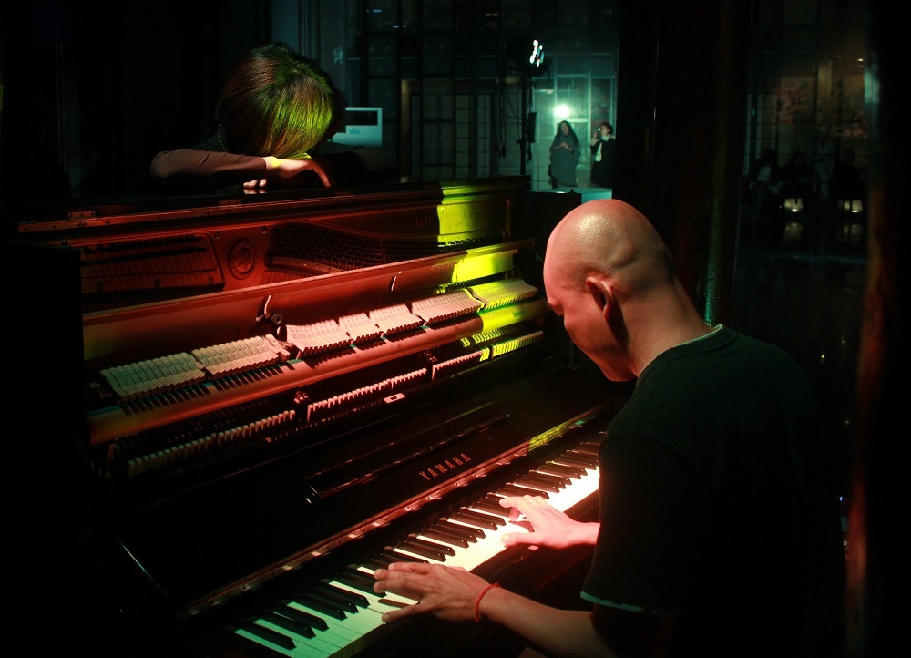 sự tương tác giữa truyền thống và đương đại ảnh 3 su tuong tac giua truyen thong va duong dai anh 3