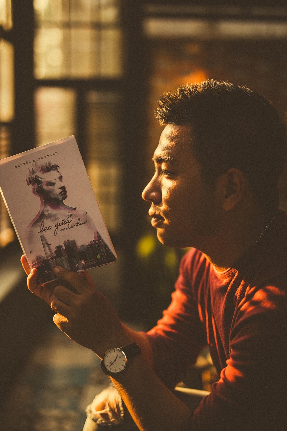 Nguyen Ngoc Thach khoc khi viet lac giua mien dau anh 3