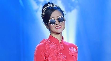 Hong Nhung goi Khanh Ly la than tuong, vi minh la cot den hinh anh