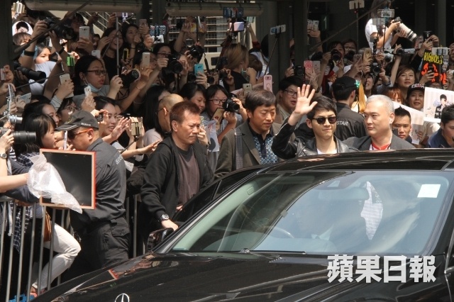 Song Hye Kyo va Song Joong Ki gay sot anh 2