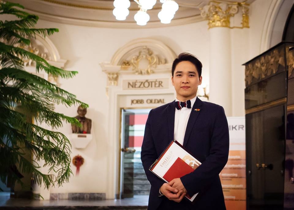 Giai Nhat Opera Quoc te anh 1