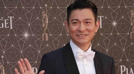 Luu Duc Hoa bat ngo bac tin vo mang bau con trai hinh anh