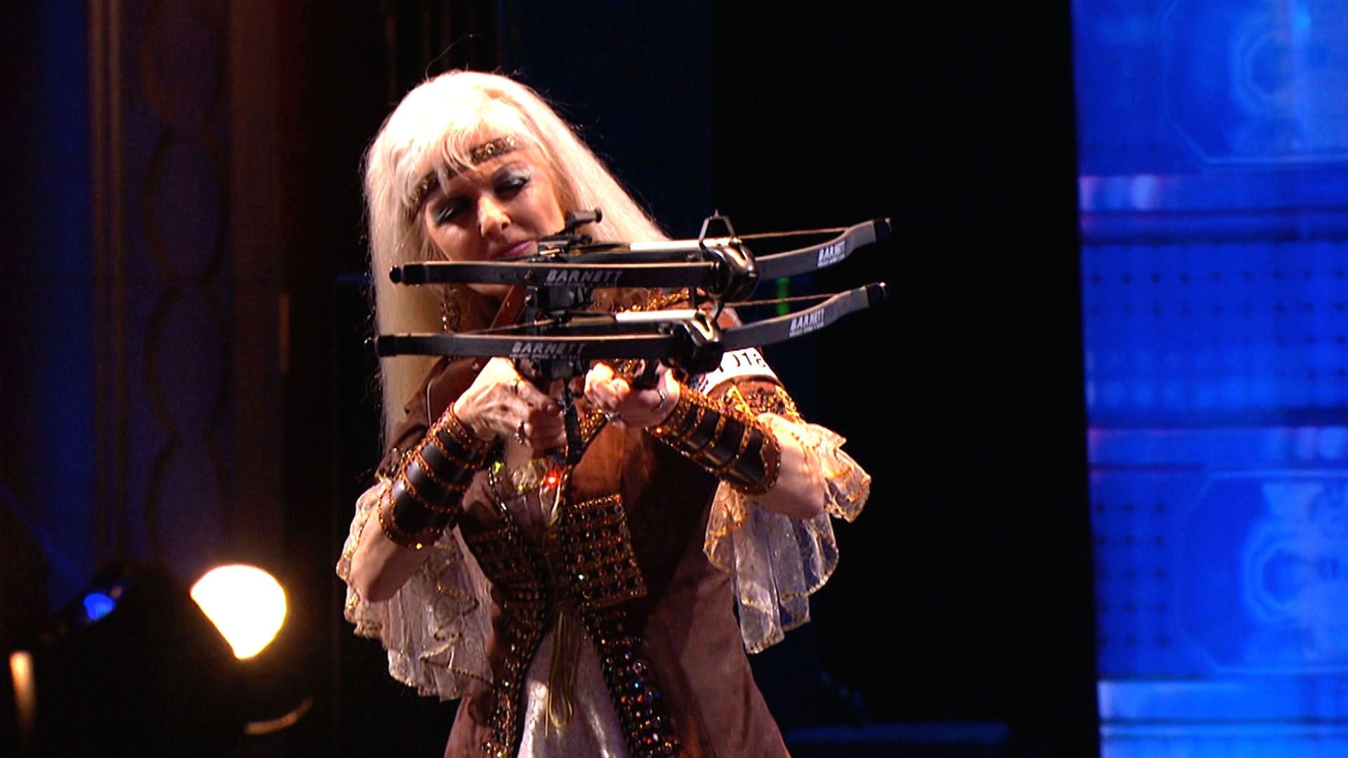 Ba lao 60 tuoi ban cung nhu thien xa hinh anh