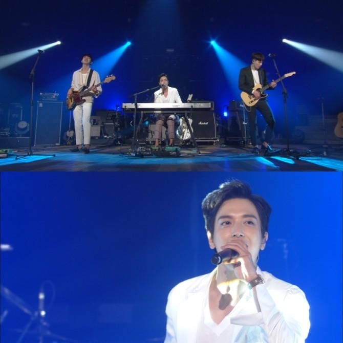fan CNBLUE ném đồ lên sân khấu ảnh 1 fan CNBLUE nem do len san khau anh 1