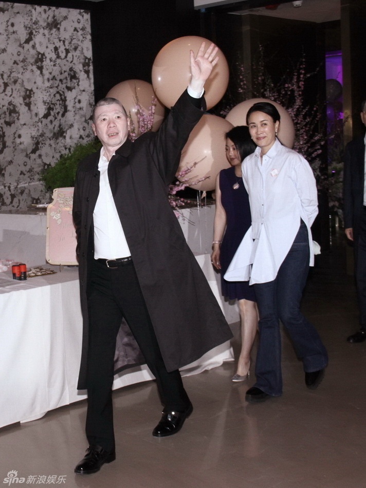 Tiec mung con gai Chuong Tu Di anh 11