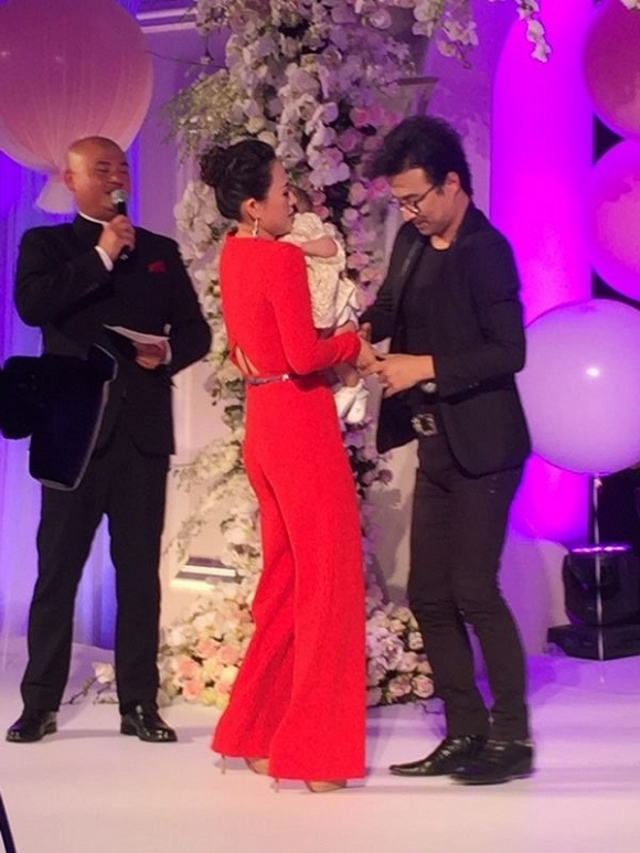 Tiec mung con gai Chuong Tu Di anh 4