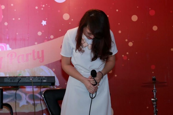 Minh Nhật cúi đầu xin lỗi ảnh 1 Minh Nhat cui dau xin loi anh 1