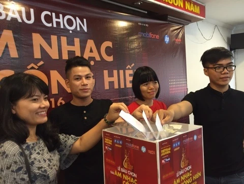 Cong hien tuong niem Tran Van Khe anh 1