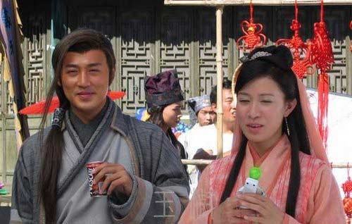 Hau truong phim co trang anh 14