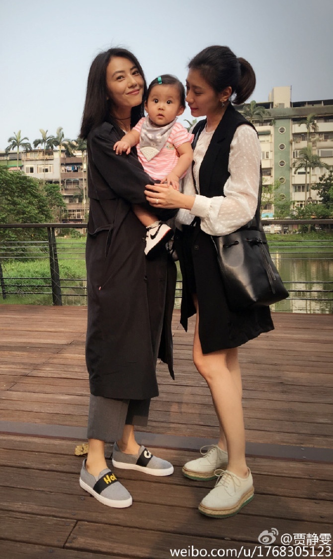 Cát-xê con gái Giả Tịnh Văn ảnh 2 Cat-xe con gai Gia Tinh Van anh 2