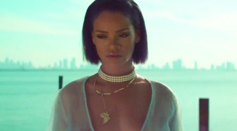 Rihanna tung MV moi bao luc, goi cam hinh anh