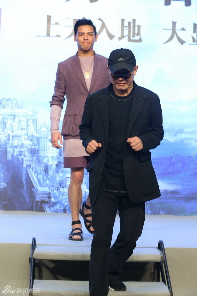 Ly Lien Kiet om khi tai xuat anh 1