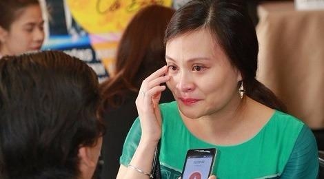 Con gai nhac si Thanh Tung khoc khi ke ve loi hua voi bo hinh anh
