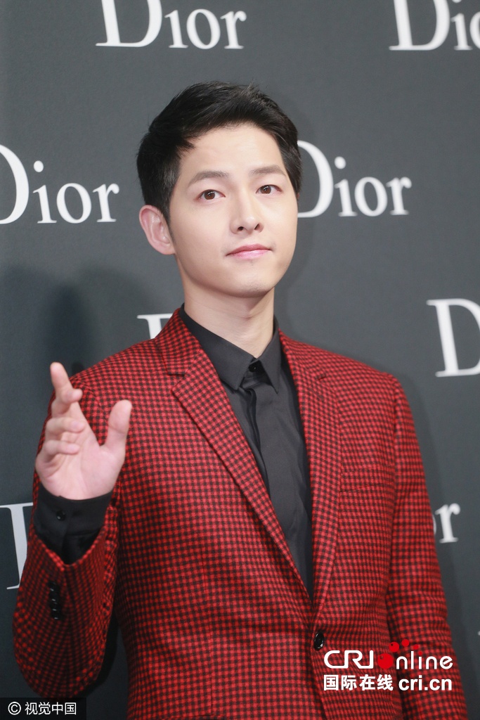 Song Joong Ki dự sự kiện thời trang ảnh 2 Song Joong Ki du su kien thoi trang anh 2