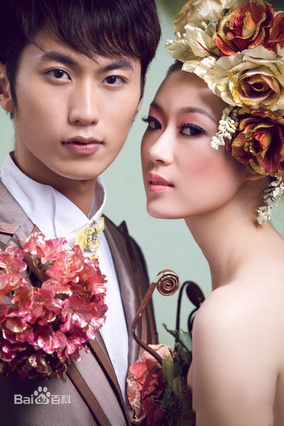 Hoa vuong chau A tai nan anh 3