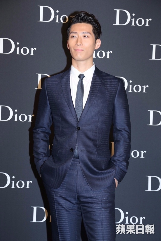 Song Joong Ki dự sự kiện thời trang ảnh 4 Song Joong Ki du su kien thoi trang anh 4