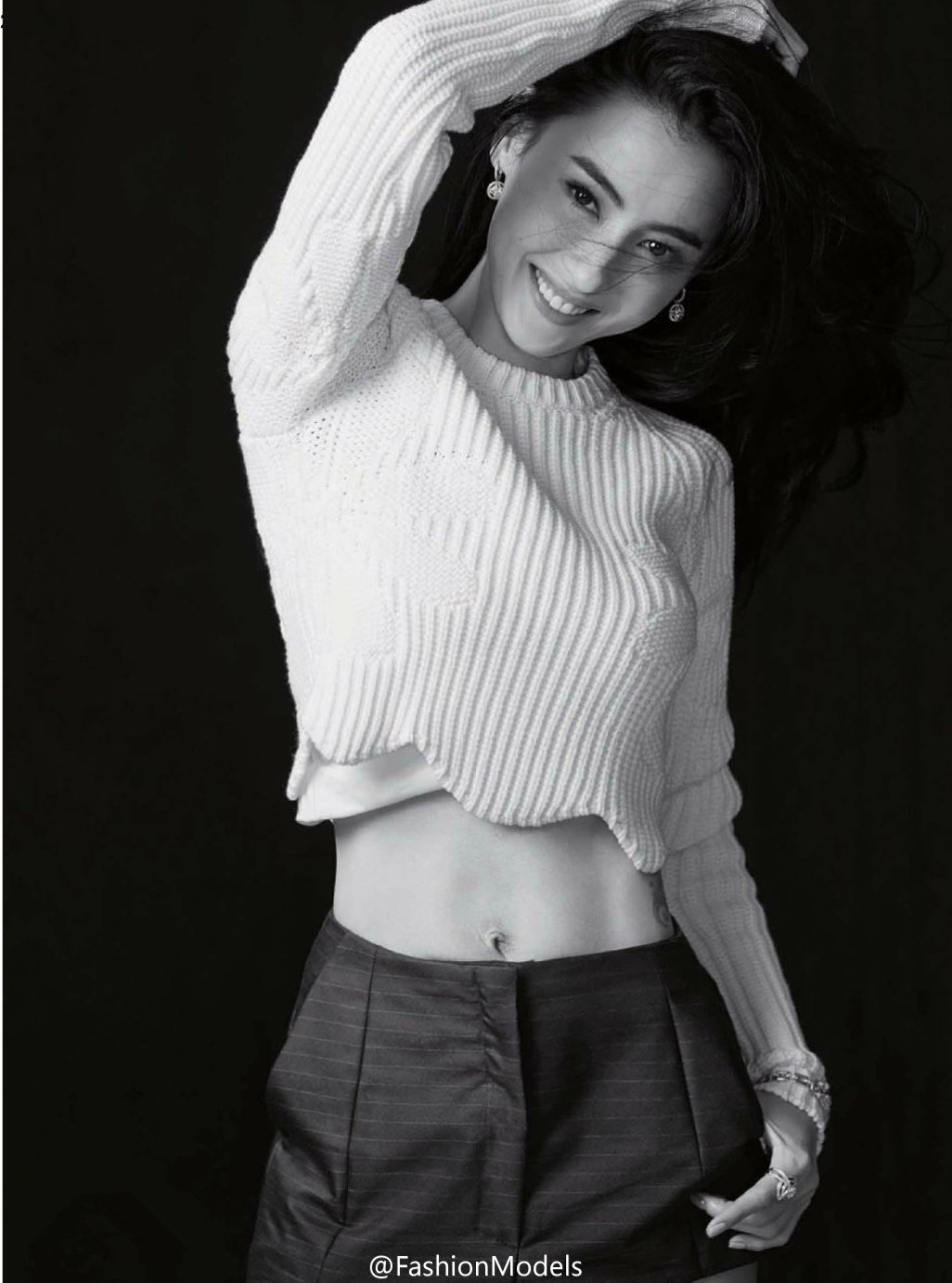 Truong Ba Chi tren tap chi anh 6