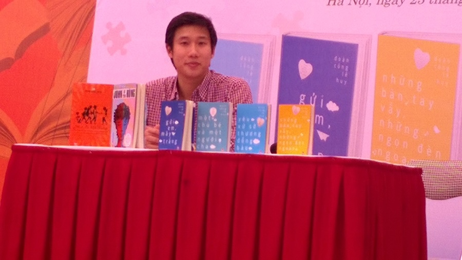 Tran Hung John, anh 1