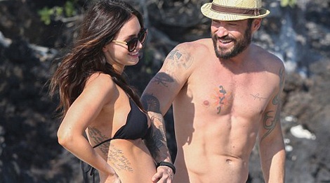 Megan Fox khoe bung bau, han gan voi chong hinh anh