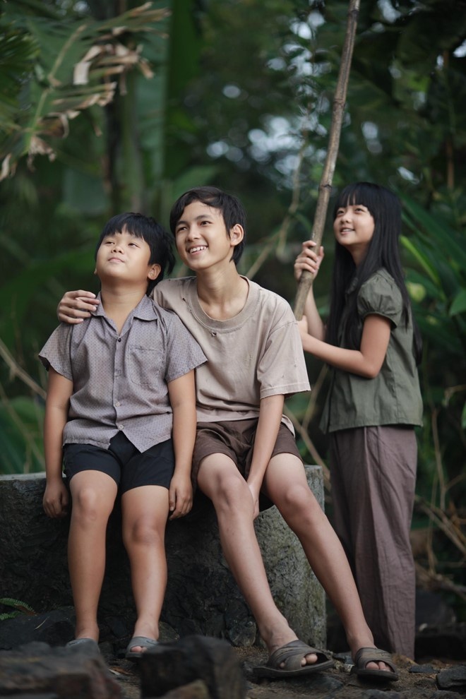 Toi thay hoa vang tren co xanh gianh giai LHP anh 1