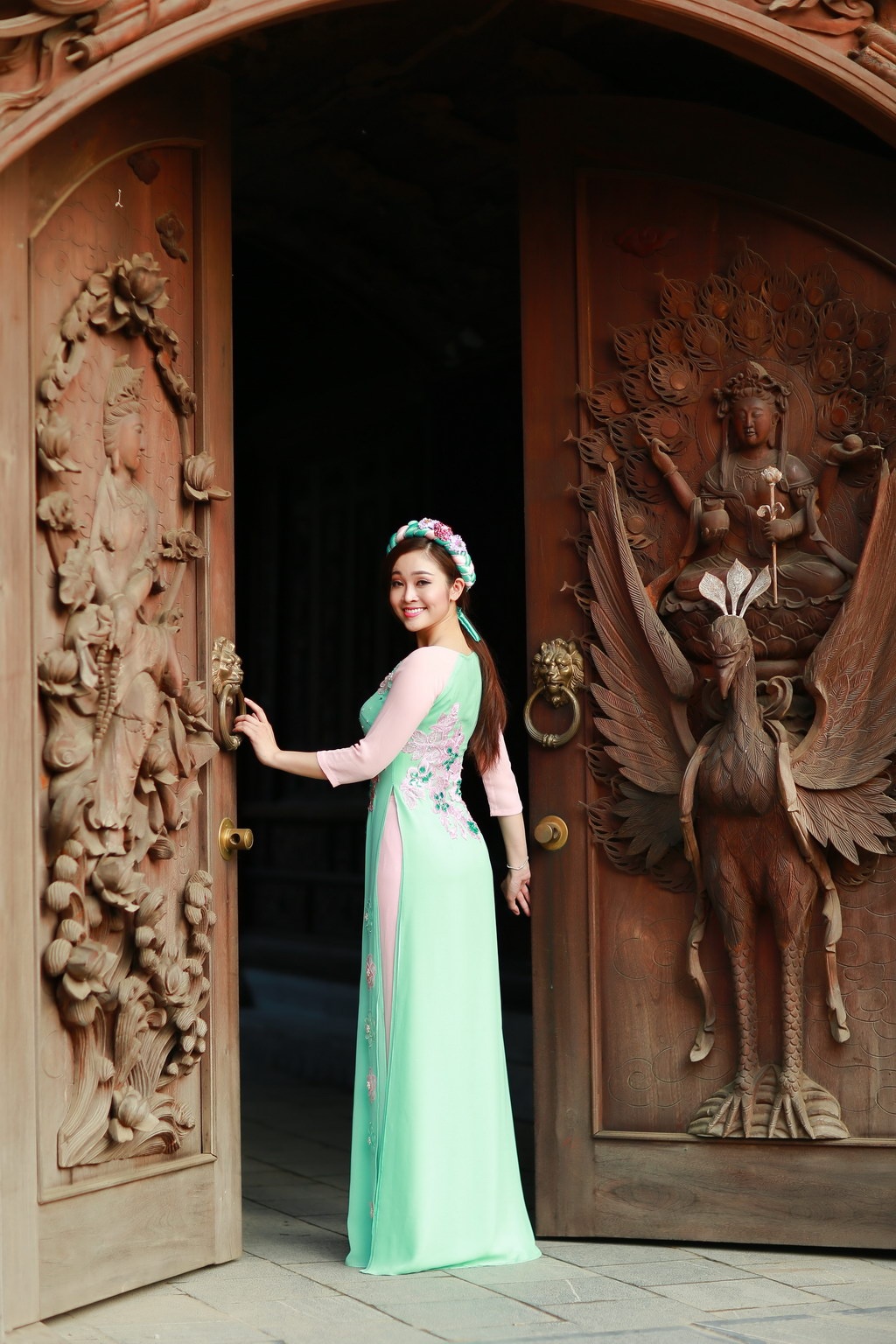 Thuy Linh,  ao dai anh 2