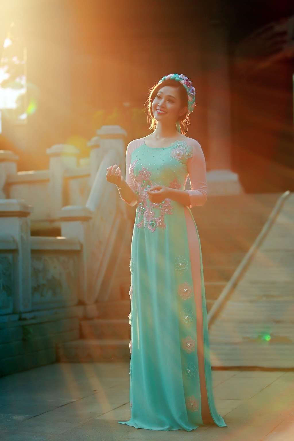 Thuy Linh,  ao dai anh 4