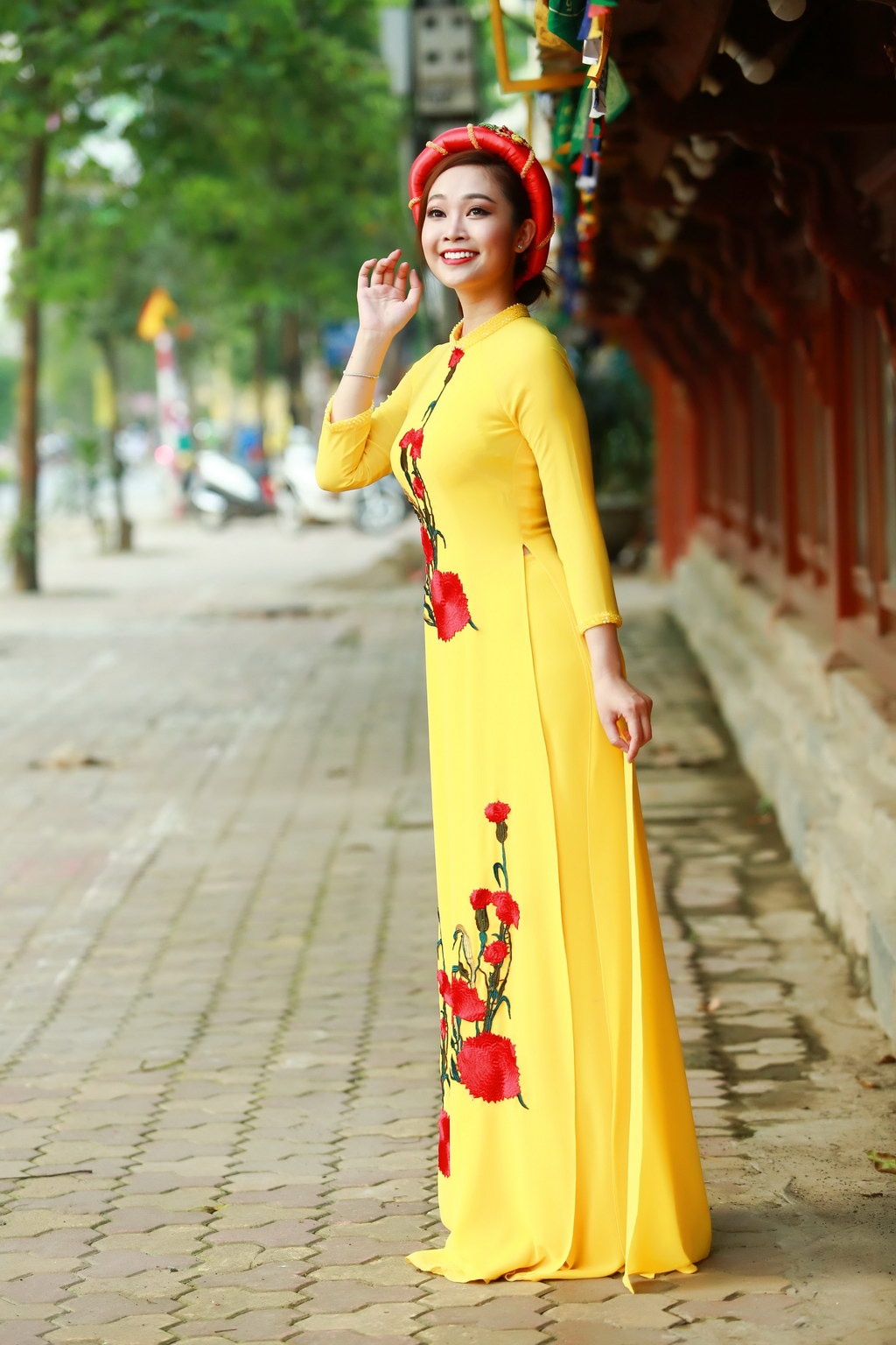Thuy Linh,  ao dai anh 7