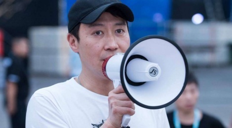 Le Minh vac loa xin loi khan gia vi huy show phut chot hinh anh