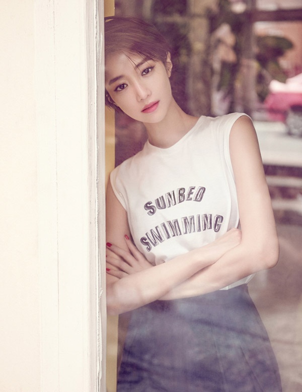 phong cách thời trang của Go Joon Hee  ảnh 9 phong cach thoi trang cua Go Joon Hee anh 9