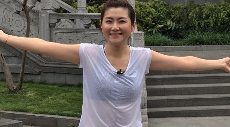 Selina (S.H.E) lay lai nu cuoi sau ly hon hinh anh